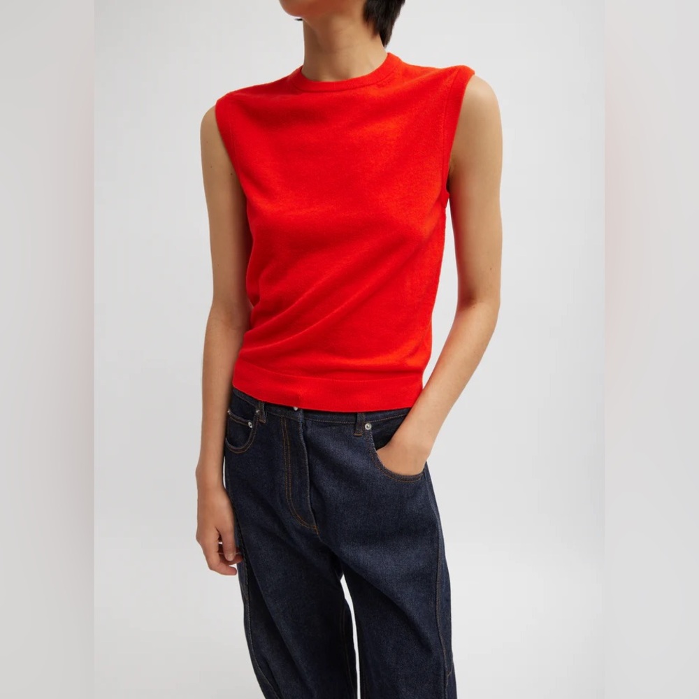 Skinlike Mercerized Wool Sleeveless Sweater (S)